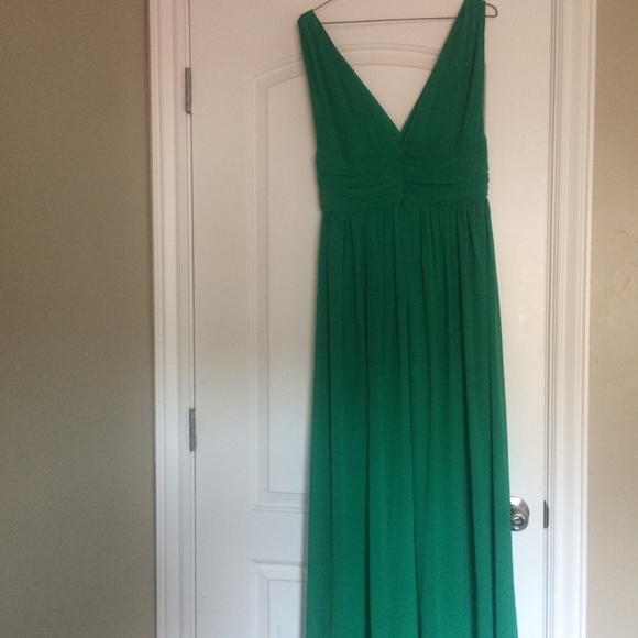 Green Chiffon dress - Picture 2 of 2